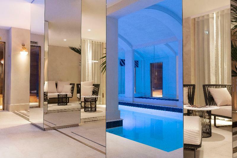 Hotel Les Jardins Du Faubourg & By Shiseido Parijs